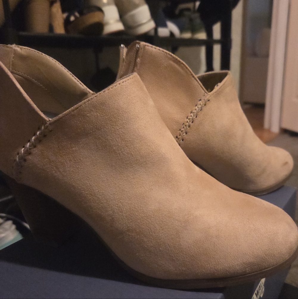 Chic Blush Ankle Booties